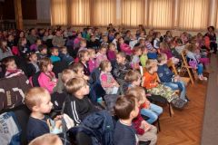 Losowe zdjęcie pochodzące z galerii wydarzenia:  Spektakl teatralny NOWE SZATY KRÓLA