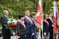 Losowe zdjęcie pochodzące z galerii wydarzenia: NIEZŁOMNI ŚWIĘTO SZKOŁY